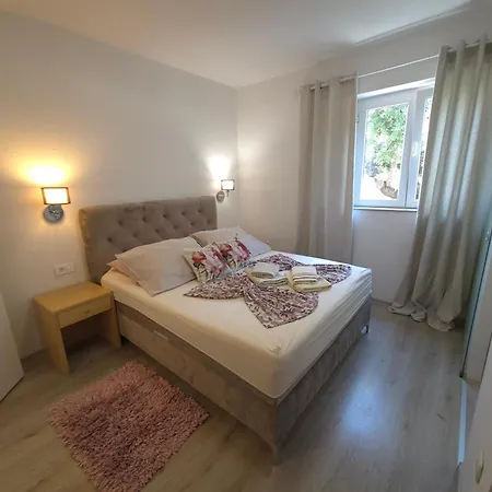 Apartment Lucka