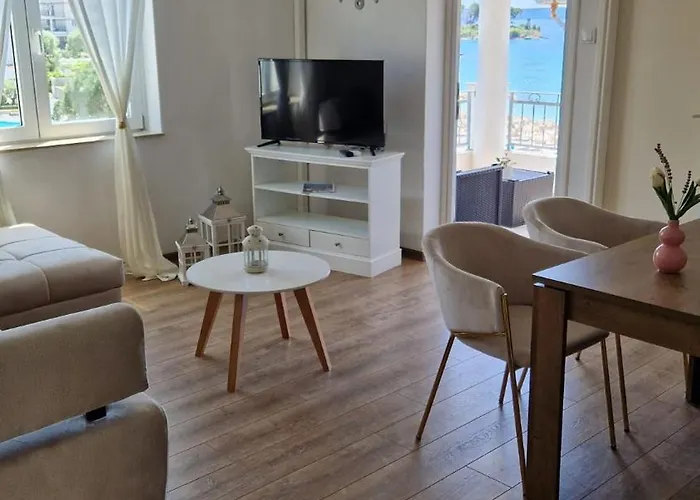 Lucka Apartament Rab Town